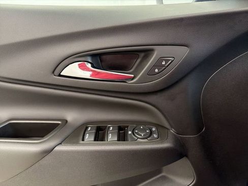 Certified 2024 Chevrolet Equinox LT w/ LPO, Floor Liner Package FWD image 23