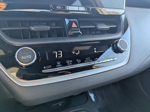 Used 2026 Toyota Corolla SE image 22