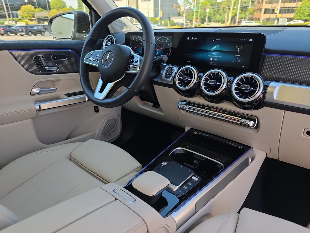 Certified 2022 Mercedes-Benz GLB 250 4MATIC image 18