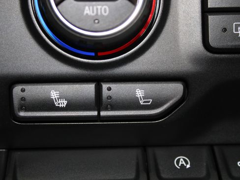 Used 2019 Chevrolet Silverado 1500 RST AWD/4WD image 37