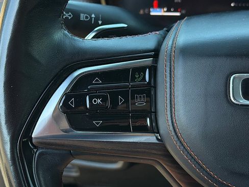 Used 2021 Jeep Grand Cherokee L Summit w/ Advanced Protech Group IV AWD/4WD image 18