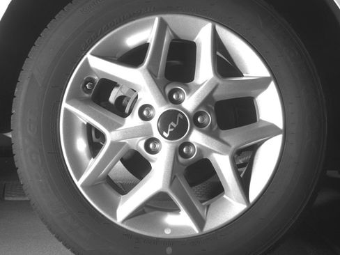 Used 2025 Kia Soul LX w/ LX Technology Package image 12