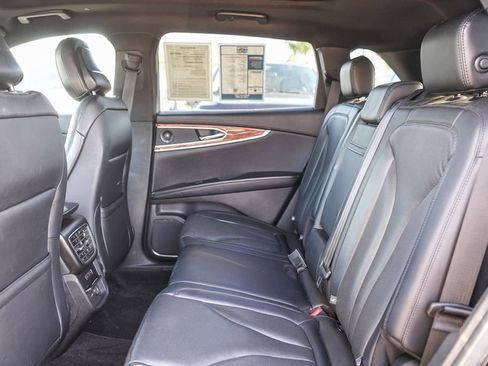 Used 2020 Lincoln Nautilus Reserve w/ Equipment Group 201A AWD/4WD image 23