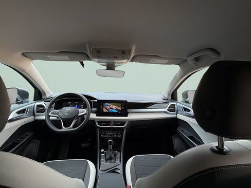 New 2026 Volkswagen Taos SE FWD image 23