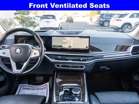 Used 2024 BMW X7 xDrive40i image 17