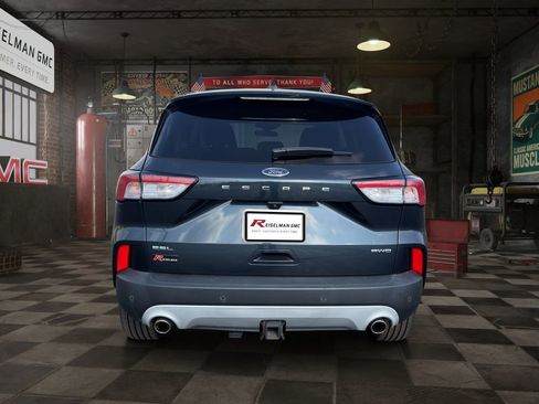 Used 2022 Ford Escape SEL w/ Technology Package AWD/4WD image 4