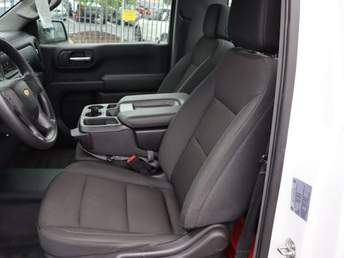 Used 2025 Chevrolet Silverado 1500 W/T RWD image 17