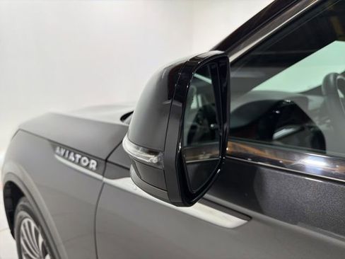 Used 2020 Lincoln Aviator Reserve w/ Equipment Group 201A AWD/4WD image 9