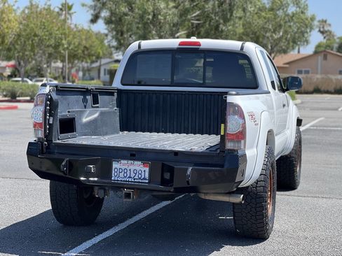 Used 2010 Toyota Tacoma PreRunner RWD image 10