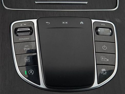 Used 2022 Mercedes-Benz GLC 300 4MATIC image 24