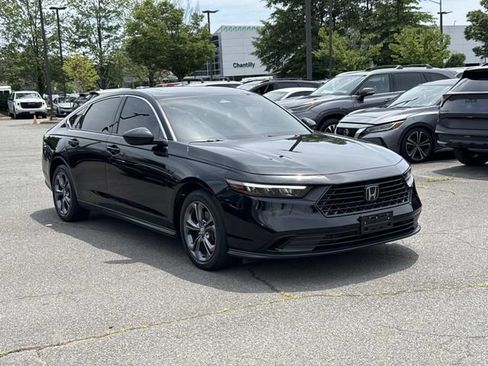 Used 2023 Honda Accord EX image 1