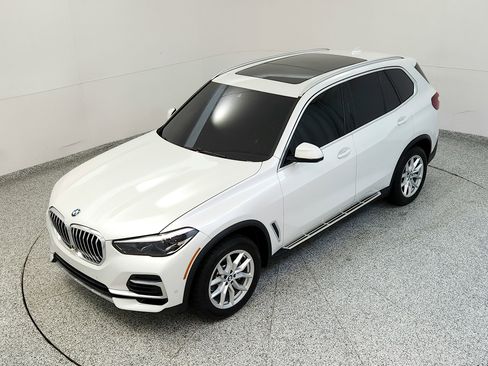 Used 2023 BMW X5 xDrive40i w/ Premium Package AWD/4WD image 14