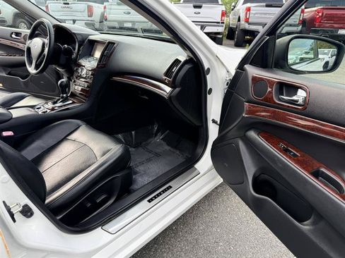 Used 2013 INFINITI G37 x Sedan w/ Premium Pkg AWD/4WD image 9