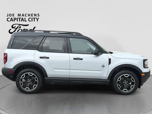 Used 2026 Ford Bronco Sport Outer Banks AWD/4WD image 3
