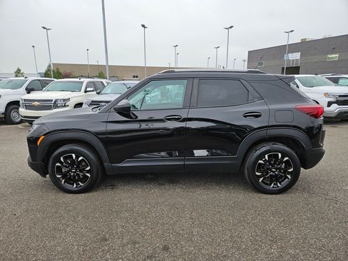 Used 2023 Chevrolet TrailBlazer LT AWD/4WD image 7