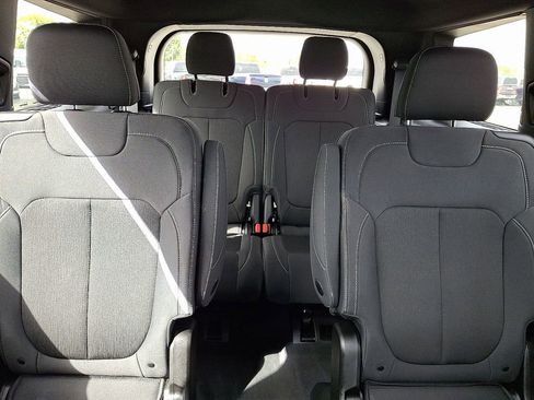 Used 2024 Jeep Grand Cherokee L Laredo w/ Luxury Tech Group I image 20