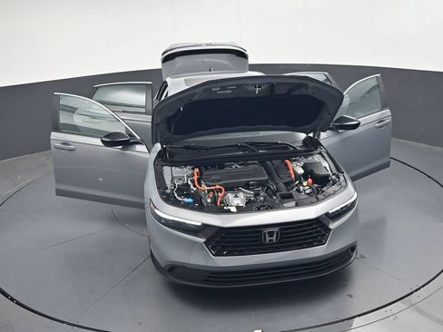 Used 2025 Honda Accord Sport image 38