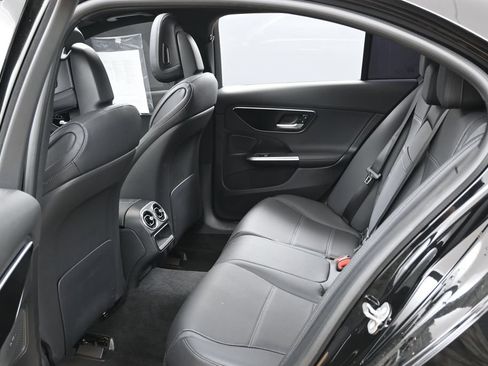 Used 2024 Mercedes-Benz C 300 Sedan image 33