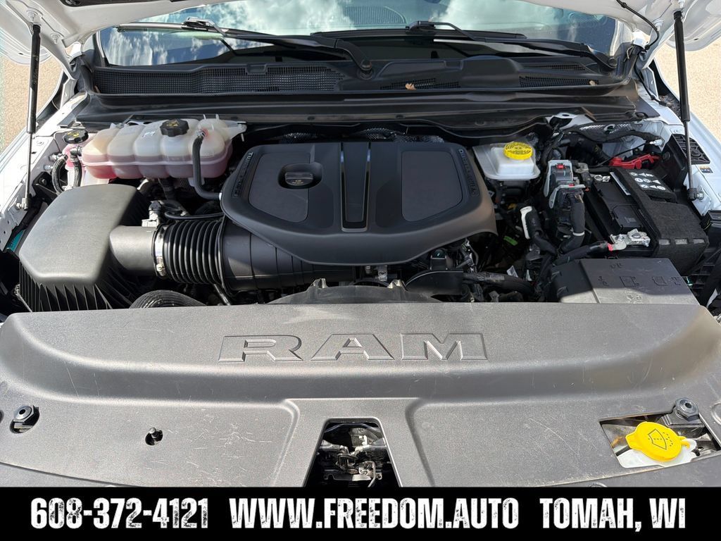 Used 2025 RAM 1500 Big Horn AWD/4WD image 21