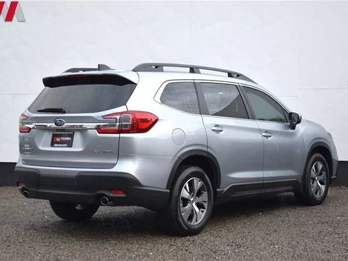 Used 2025 Subaru Ascent Premium AWD/4WD image 5