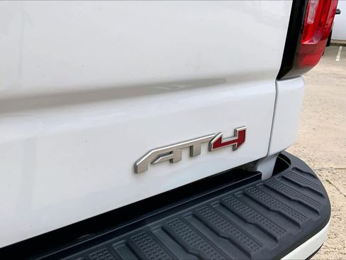 Used 2021 GMC Sierra 1500 AT4 w/ AT4 Value Package AWD/4WD image 10