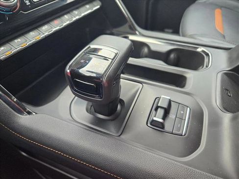 Used 2022 GMC Sierra 1500 AT4 w/ AT4 Premium Package AWD/4WD image 26