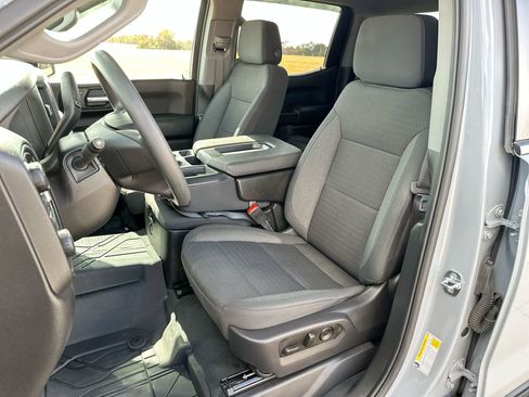 Certified 2025 Chevrolet Silverado 1500 Custom image 11