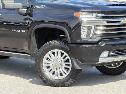 Used 2023 Chevrolet Silverado 2500 High Country w/ Z71 Off-Road Package AWD/4WD image 3