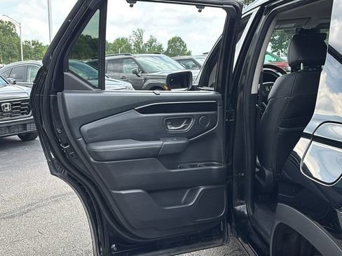 Used 2023 Honda Pilot EX-L image 27