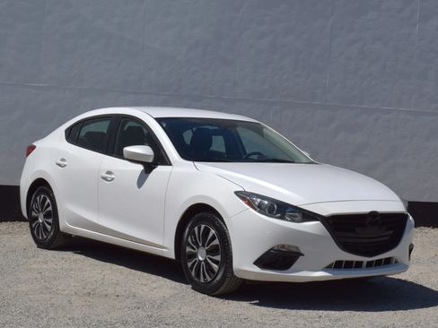 Used 2015 MAZDA MAZDA3 i Sport FWD image 1