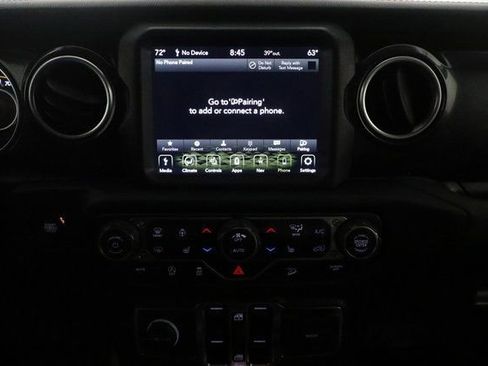 Used 2020 Jeep Wrangler Unlimited Sahara image 20