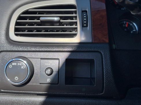 Used 2014 GMC Yukon SLT image 28