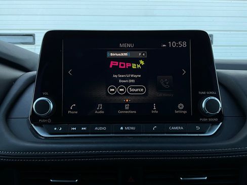 Used 2025 Nissan Rogue SV image 27