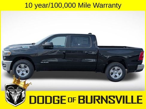 New 2026 RAM 1500 4x4 Crew Cab image 3