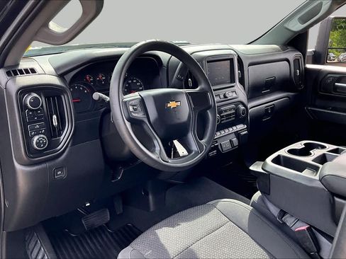 Used 2022 Chevrolet Silverado 2500 Custom w/ Custom Value Package AWD/4WD image 18