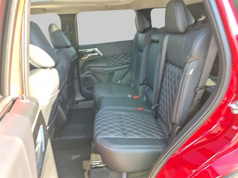 New 2025 Mitsubishi Outlander SEL image 22