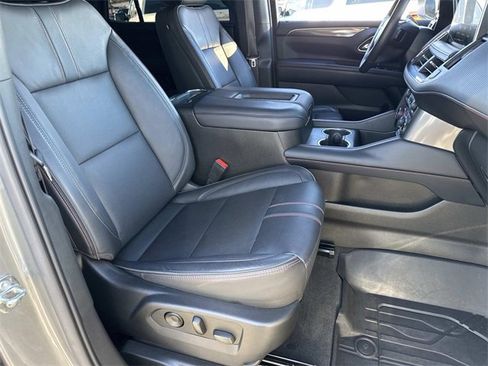 Used 2021 Chevrolet Tahoe RST w/ Luxury Package image 11