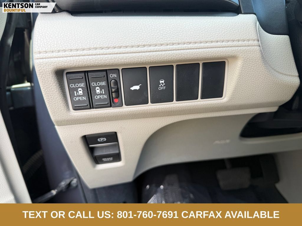 Used 2025 Honda Odyssey EX-L image 17