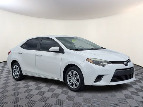 Used 2016 Toyota Corolla LE FWD image 1