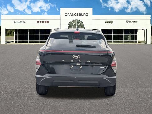 Used 2024 Hyundai Kona SEL AWD/4WD image 7