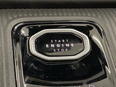 New 2026 Jeep Cherokee Overland w/ Trailer Tow Group image 44