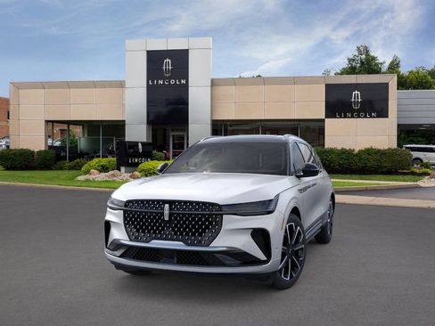 New 2024 Lincoln Nautilus Reserve w/ Equipment Group 203A image 3