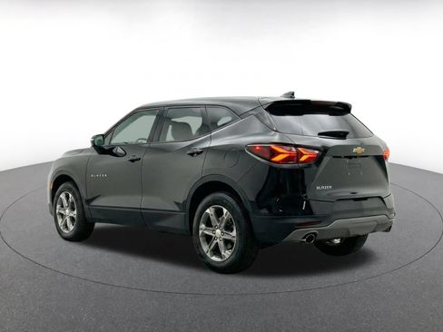 Used 2025 Chevrolet Blazer LT FWD image 5