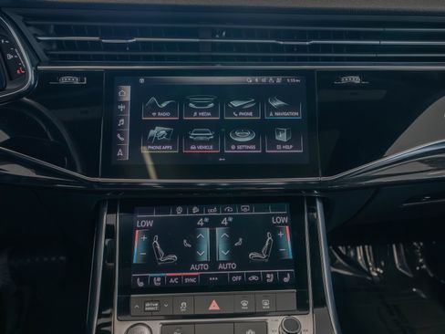 Used 2020 Audi Q8 Premium Plus AWD/4WD image 20