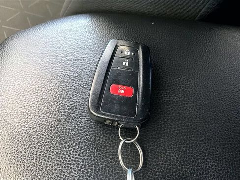 Used 2021 Toyota RAV4 XLE w/ XLE Grade Weather Package FWD image 35