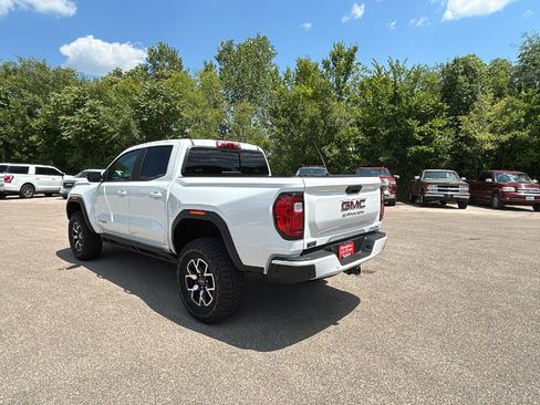 New 2025 GMC Canyon AT4 w/ AT4X Package image 8