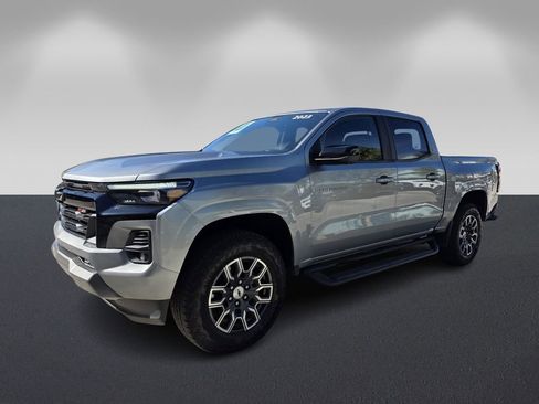 Used 2023 Chevrolet Colorado Z71 w/ Z71 Convenience Package 2 image 8
