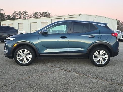 Used 2024 Buick Encore GX Preferred image 2