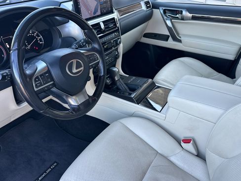 Used 2022 Lexus GX 460 Luxury w/ Off Road Package AWD/4WD image 4