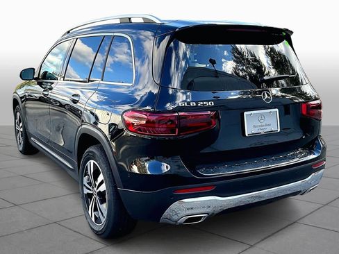 New 2026 Mercedes-Benz GLB 250 4MATIC image 4